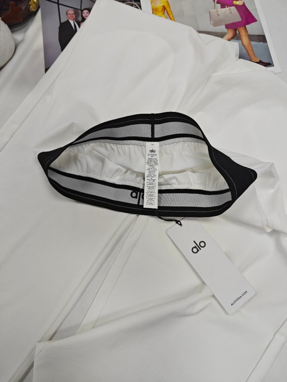 🌺NWT ALO Yoga Suit Up Pants White/Black(Regular)Chic Everyday Style Trouser - Picture 4 of 9
